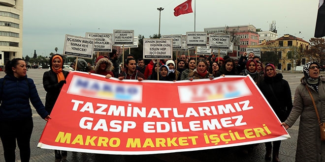İşten çıkartılan çalışanlar tazminatları için yürüdü