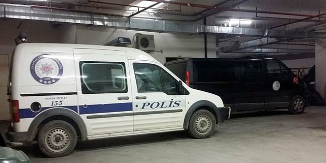 Emniyet M�d�rl���nde kendini asarak intihar etti