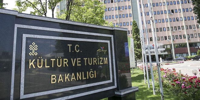 'Yerli ve milli' 345 değere sanatçı kartı
