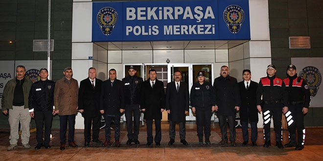 Vali, yılbaşında görev başındaki personeli unutmadı