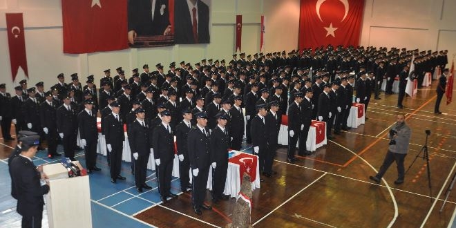 Bitlis'te 259 polis aday mezun oldu