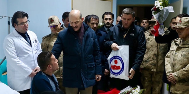 Bakan Soylu, yılbaşını askerlerle geçirecek