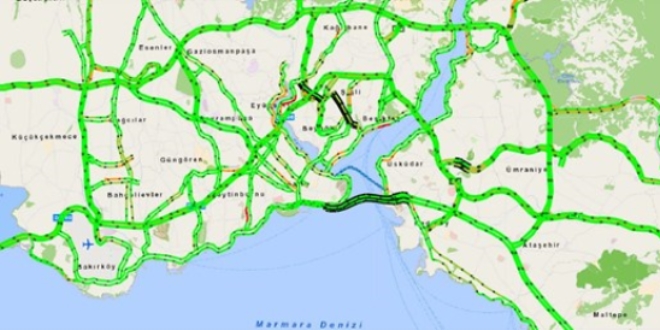 �stanbul'da trafik yo�unlu�u y�zde 1'e kadar d��t�
