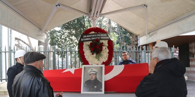 Emekli ba�komiser son yolculu�una u�urland�