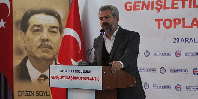'Öğretmenlik kariyer mesleği olmalıdır'