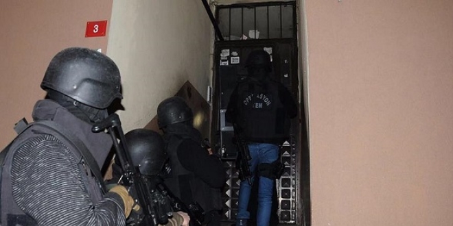 Eylem hazırlığındaki 2 DEAŞ'lı yakalandı