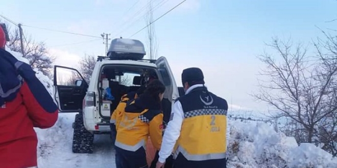 Binboğa Dağı'ndaki hastaya güçlükle ulaştılar