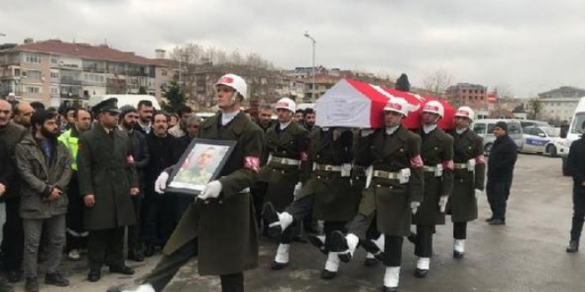 Kaza kurşunuyla şehit olan asker toprağa verildi