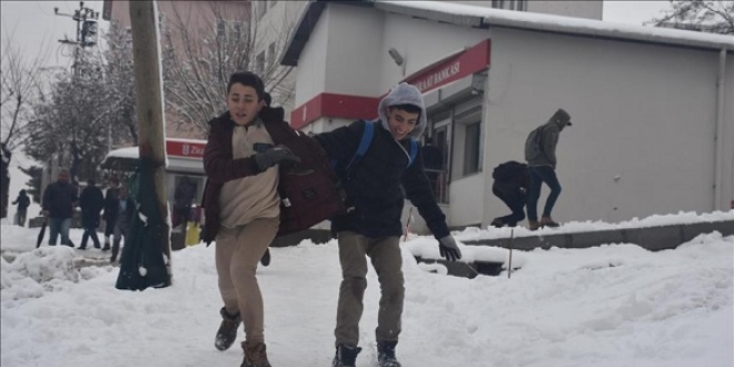 Çankırı'da eğitime kar engeli