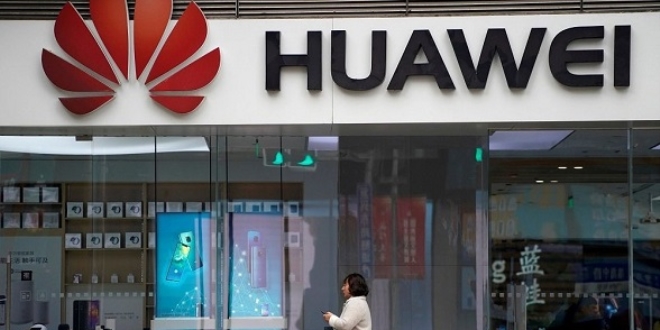 Huawei'den yeni yıl tweetini iPhone ile atan çalışanlarına yaptırım