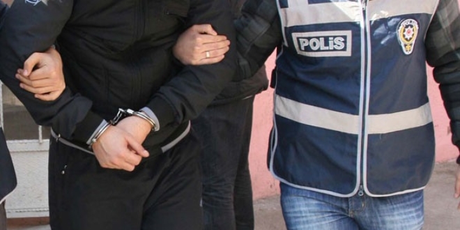 3 İlde FETÖ Operasyonu: 8 gözaltı