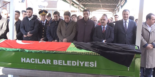 Köpeklerin saldırısında ölen öğrenci defnedildi