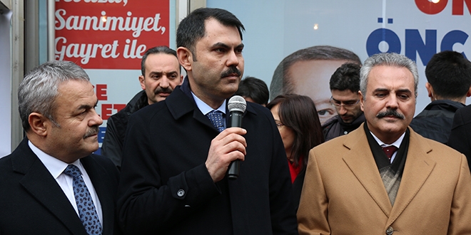 Bakan Kurum, CHP seçim bürosunu ziyaret etti