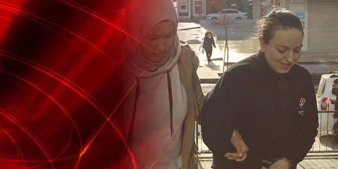 Tartıştığı kuryeyi öldüren kadın, adliyeye gülerek geldi