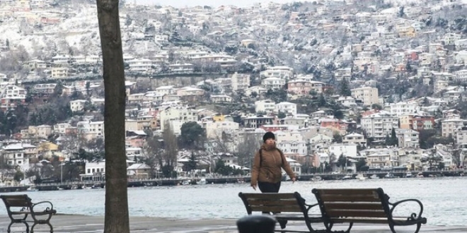 İş çıkışına dikkat! İstanbul'da kar yağışı etkili oluyor