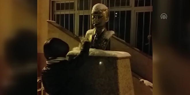 10 yaşındaki Sümeyye'nin Atatürk sevgisi