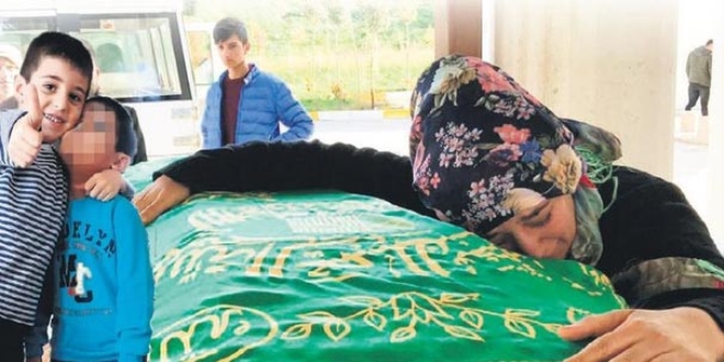 Babasının döverek öldürdüğü Mertcan'ın annesi: 'Bari Yasin'imi verin