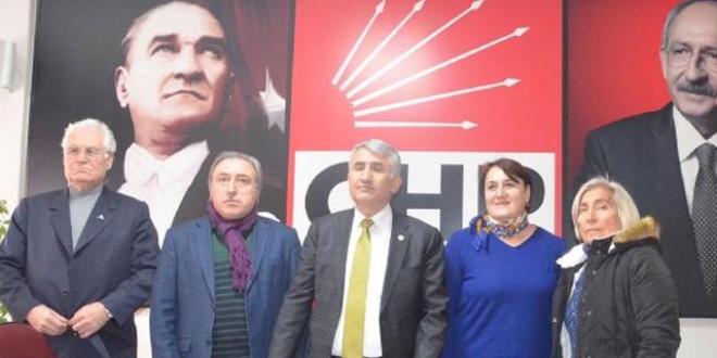 CHP Kayseri il ynetiminden 6 kii istifa etti