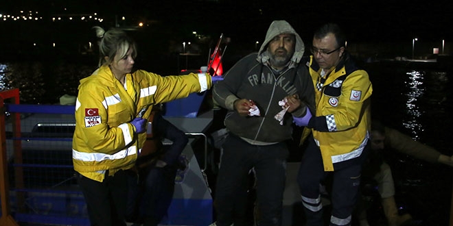 Yaralanan balıkçının imdadına deniz polisi yetişti