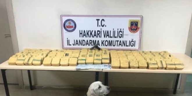 Hakkari'de 73 kilo 600 gram eroin ele geirildi