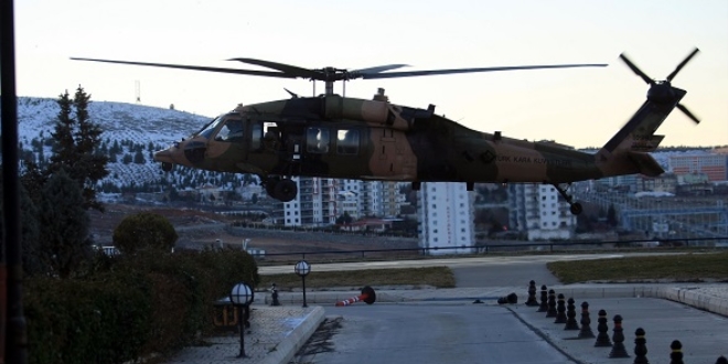 Askeri helikopter rahatsızlanan hasta için havalandı