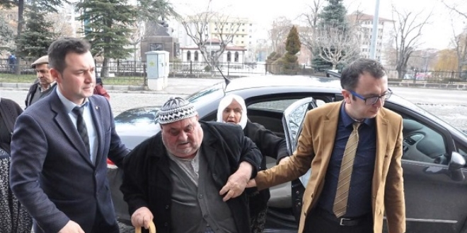 Yeni kimlik başvurusu yapamayan aileye devlet eli