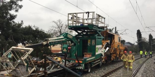 İstanbul'da tren kazası, yaralılar var