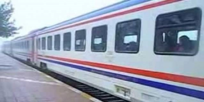 Manisa ve zmir'deki ar yalar nedeniyle tren seferleri durdu