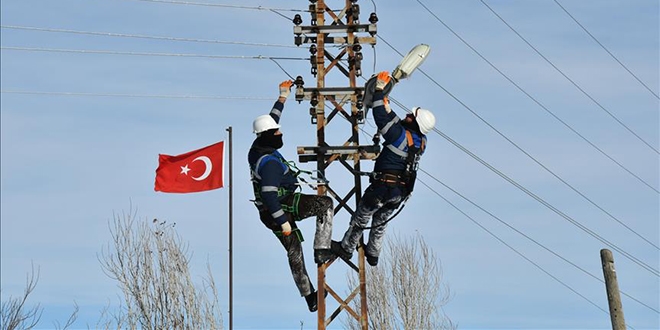 Kesintisiz elektrik enerjisi için 'kayaklı' hizmet