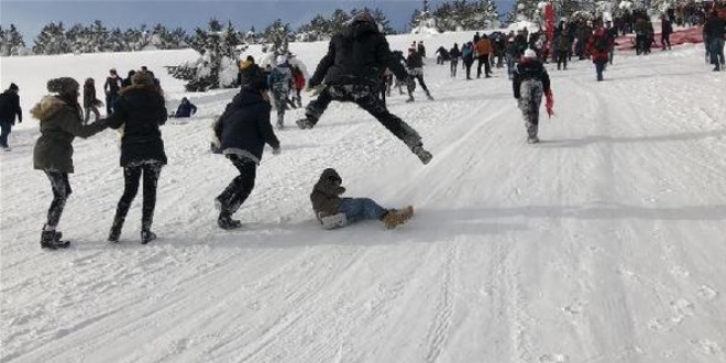 Doğu buz kesti: Göle, eksi 30 dereceyi gördü