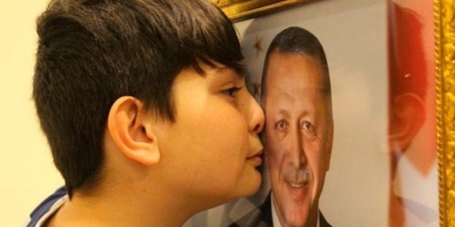 Cumhurbaşkanı için ağlayan o çocuk konuştu!