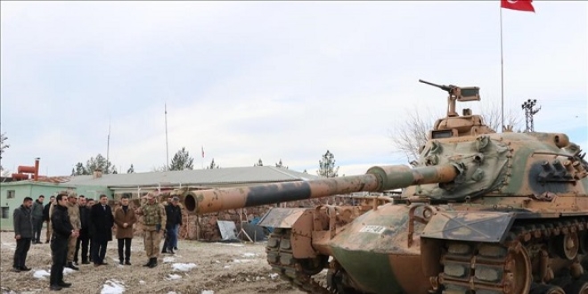 Mehmetçik teröristlere geçit vermiyor