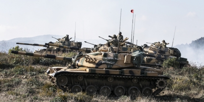 TSK'den İdlib sınırında eğitim faaliyeti