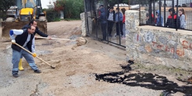 Kazan dairesinden yakıt sızdı, eğitime ara verildi