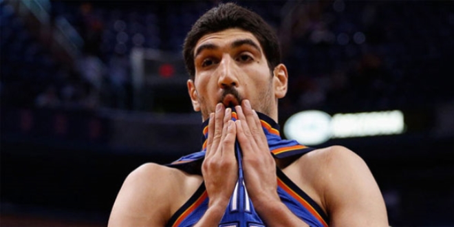 Enes Kanter'e kırmızı bülten
