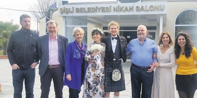 Türk geline etekli damat