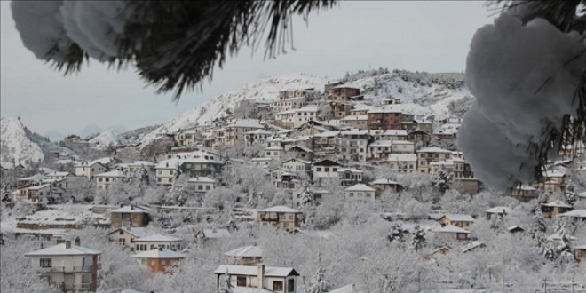 Beypazarı konaklarında kar manzarası
