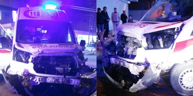 Batman'da ambulans kaza yaptı: 3 yaralı