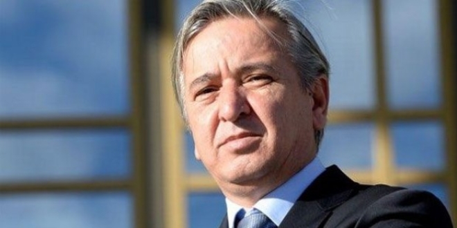 Aydn nal: Gkek'in istifas partiyi ve Ankara'y rahatlatt