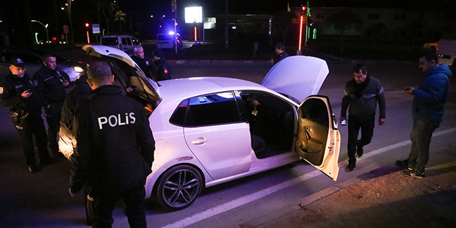 Polisin üzerine araç süren sürücü yakalandı