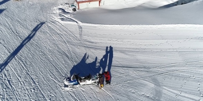 Kayak yaparken kara saplanan avukat böyle kurtarıldı