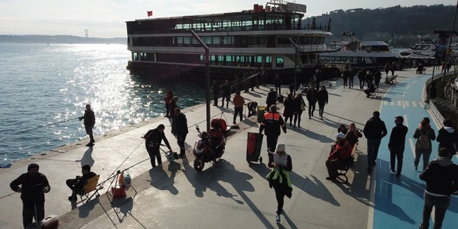 Gnei gren stanbullular sahile akn etti