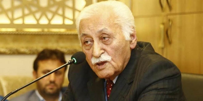 Yazar ve şair Yavuz Bülent Bakiler hastaneye kaldırıldı