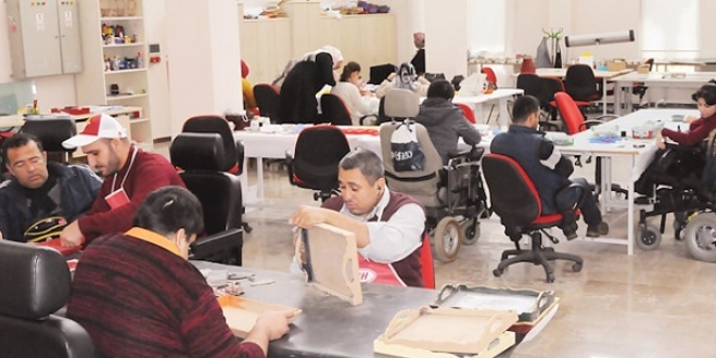 Diyarbakır'da, 2 bin engelli, meslek sahibi oldu