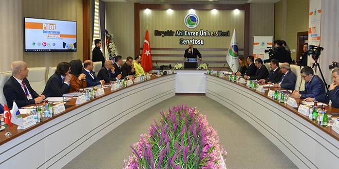 Pilot üniversiteler için yönerge hazırlığı