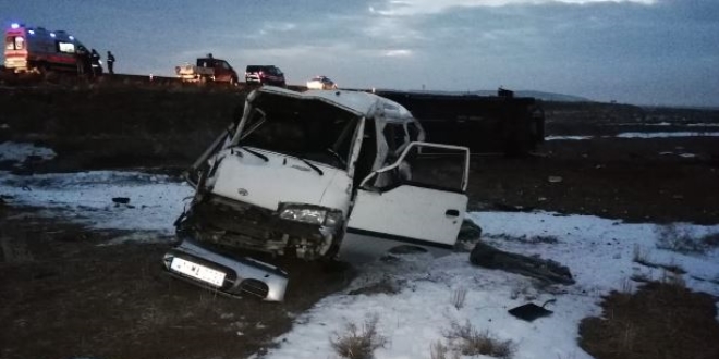 Aksaray'da minibüsler çarpıştı: 21 yaralı