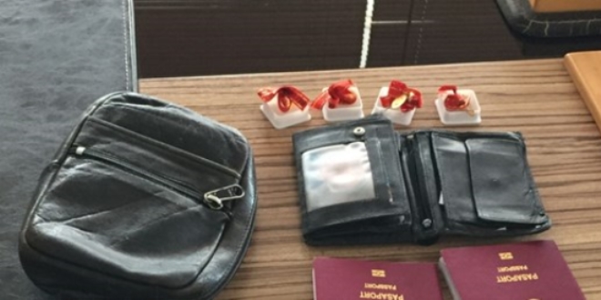Yeni aldığı araçtan altın çıktı