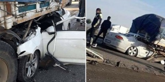 Otomobil kamyonun altına girdi: 1 ölü