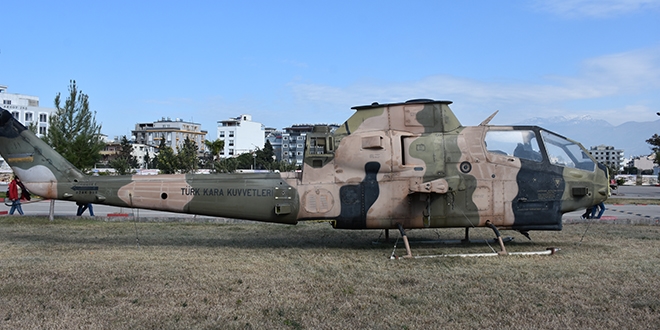 TSK, İskenderun Teknik Üniversitesine helikopter hibe etti