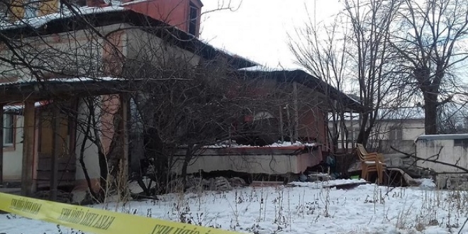 Kars'ta halk kütüphanesinin kazan dairesinde patlama